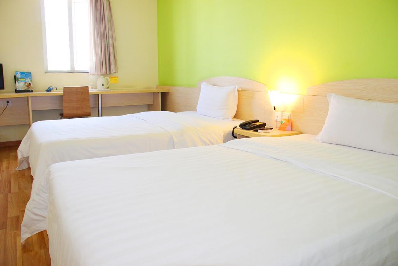 7Days Inn Huaihua Mayang Binhe Road Dış mekan fotoğraf